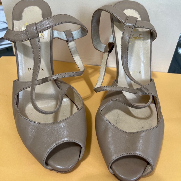Christian Loubotin pumps